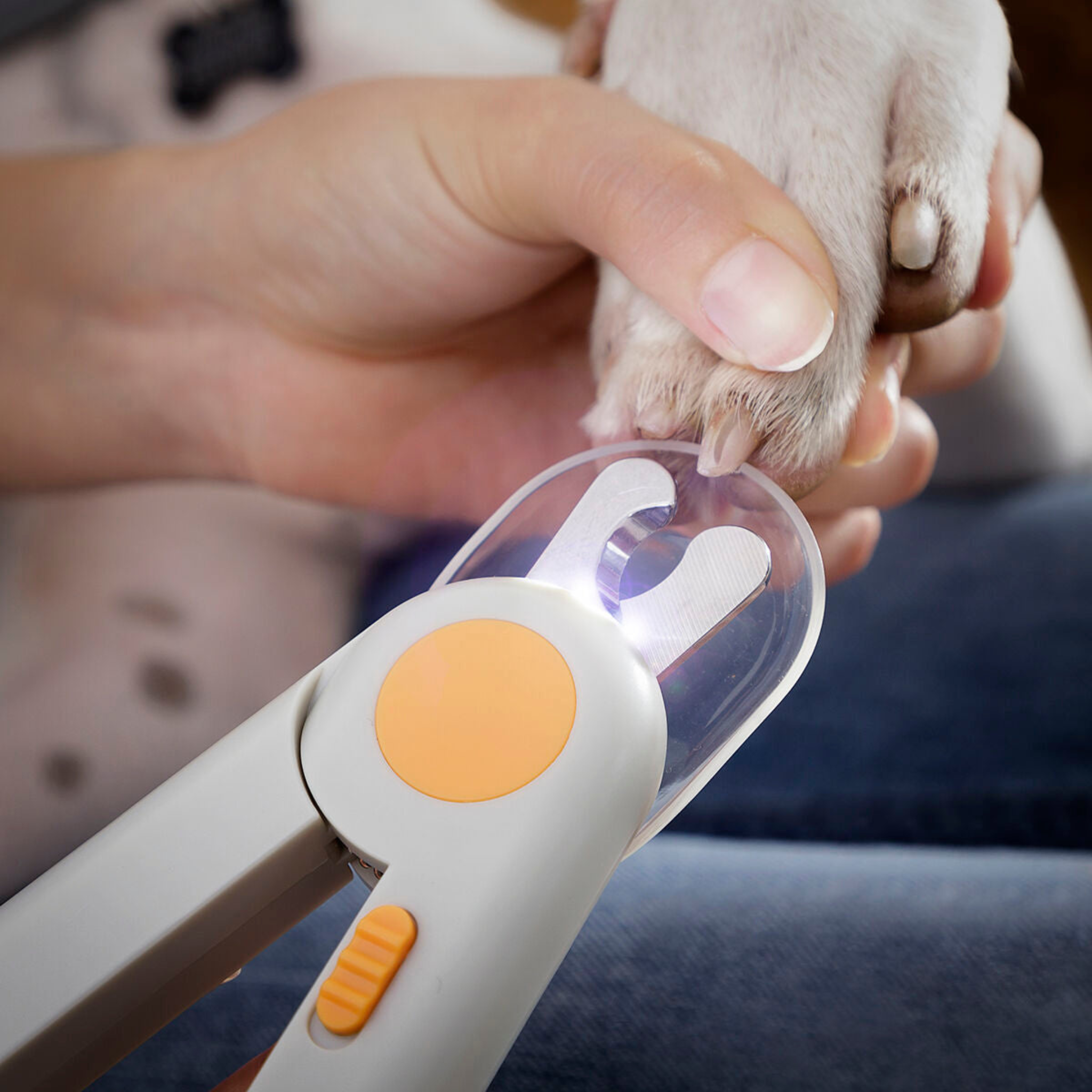 Pet Nail Clipper with Light – Ergonomic Grooming Tool