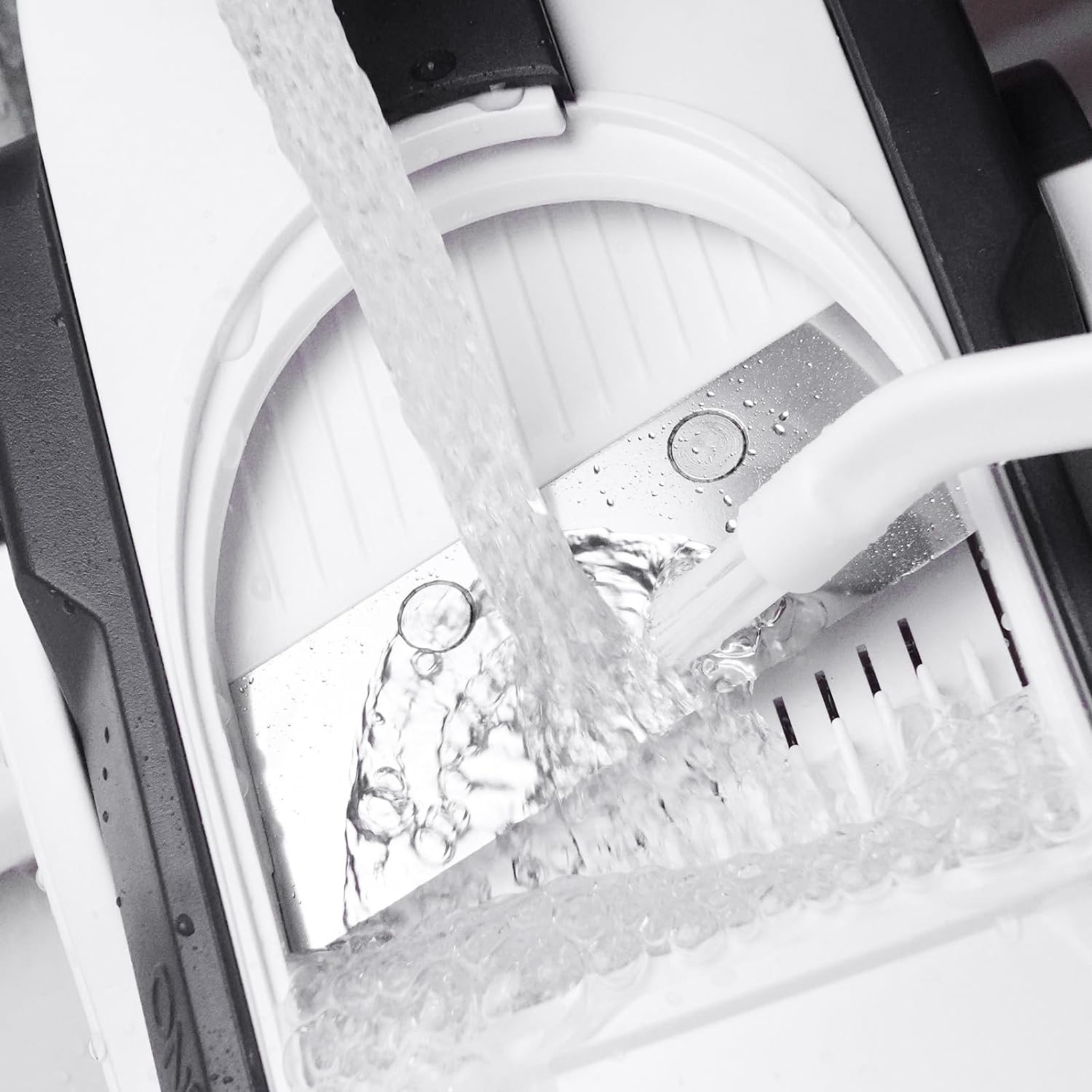 Multi-Purpose Vegetable Slicer – 4-in-1 Manual Cutter for Home Kitchen